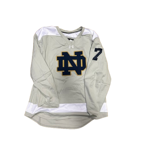 NCAA - Maillot d'entraînement Under Armour d'occasion (gris/blanc)